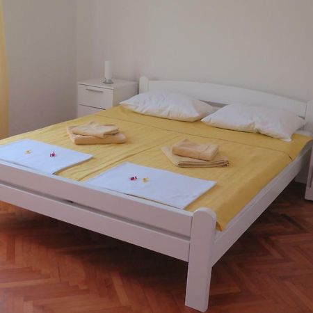 Lumbrela Apartments Стариград-Пакленица Екстериор снимка