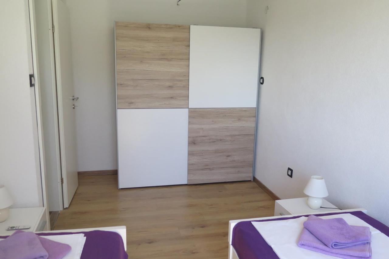 Lumbrela Apartments Стариград-Пакленица Екстериор снимка