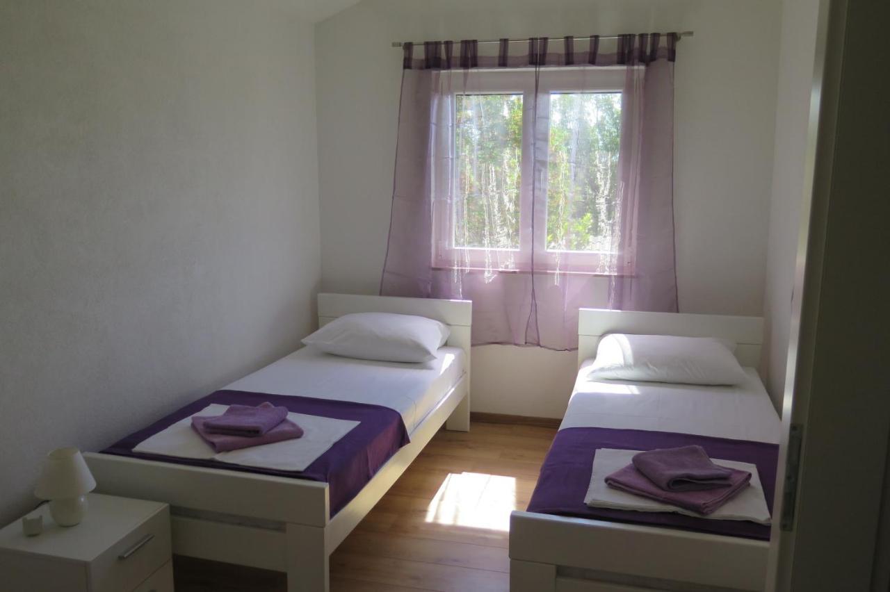 Lumbrela Apartments Стариград-Пакленица Екстериор снимка