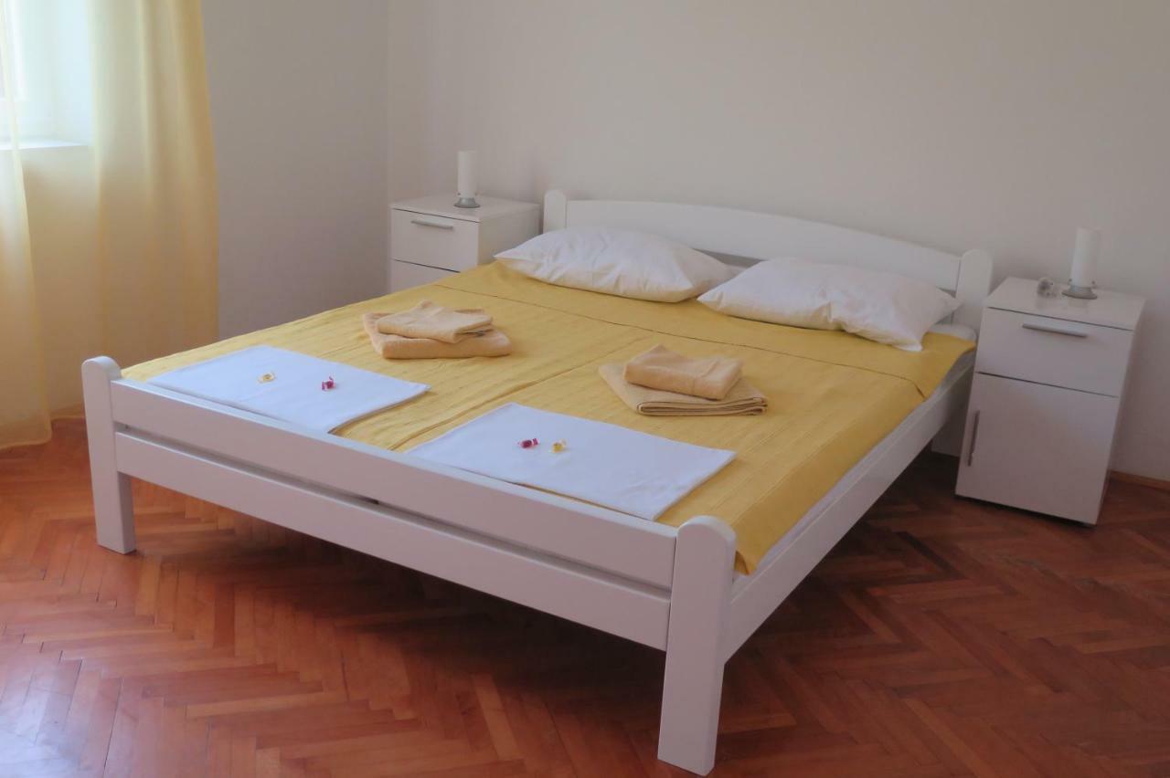 Lumbrela Apartments Стариград-Пакленица Екстериор снимка