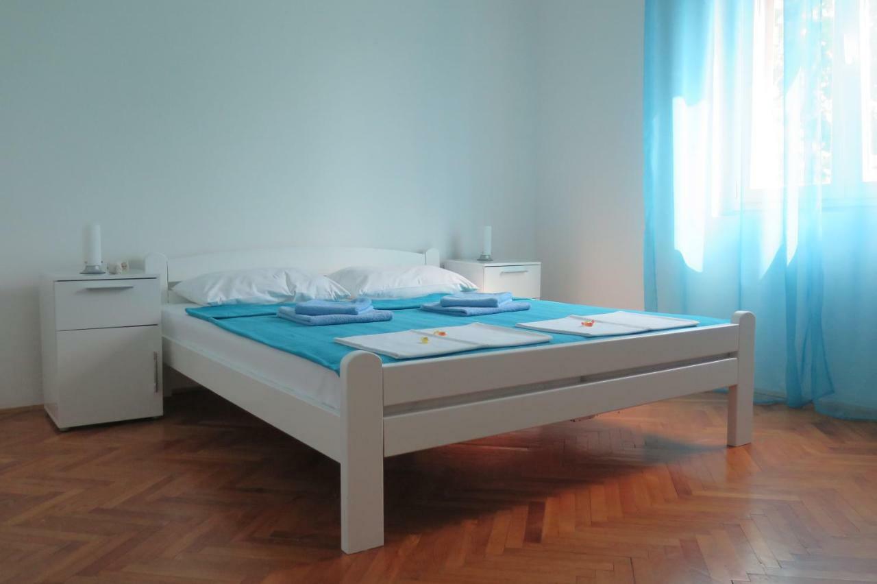 Lumbrela Apartments Стариград-Пакленица Екстериор снимка