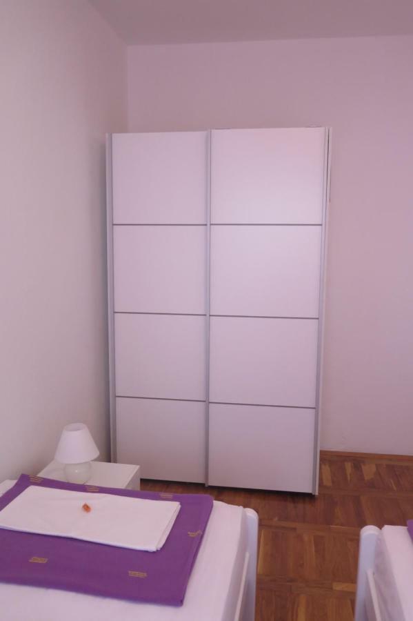 Lumbrela Apartments Стариград-Пакленица Екстериор снимка