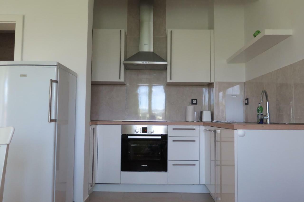 Lumbrela Apartments Стариград-Пакленица Екстериор снимка